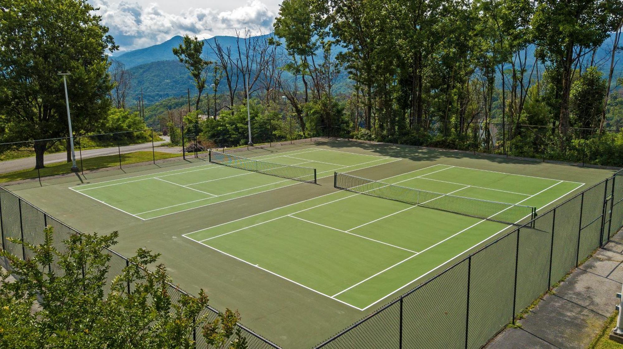 Serenity Heights, Amazing Views, Hot Tub Pool Access, 1089 Free Tickets Each Paid Day, Dollywood Gatlinburg Quarto foto